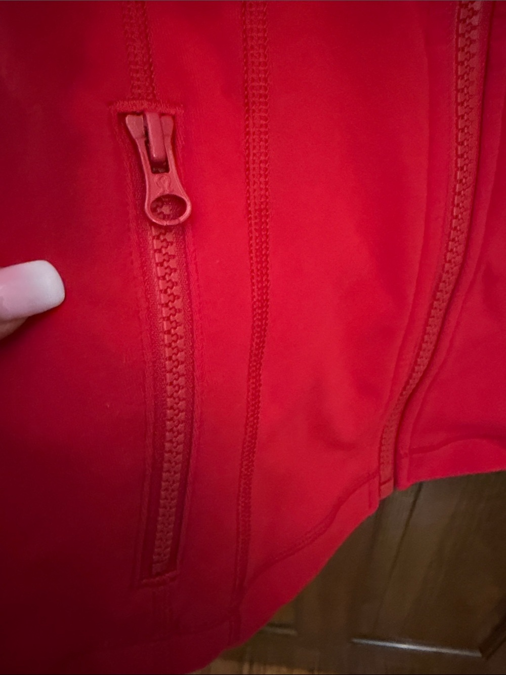 EUC Lululemon Women’s Red Define Jacket Sz 8 - Picture 3 of 9